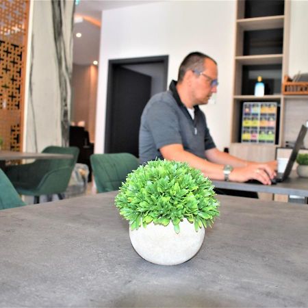 The Staycation By Lehmann Hotels 辛德尔芬根 外观 照片